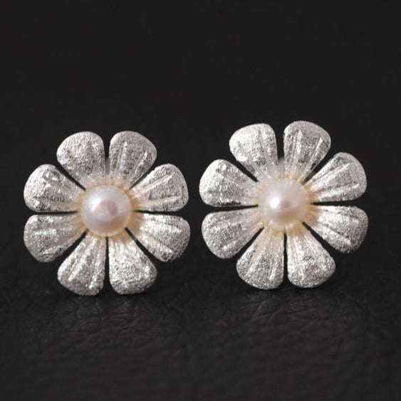 Freshwater Pearls Flower Women Stud Earrings